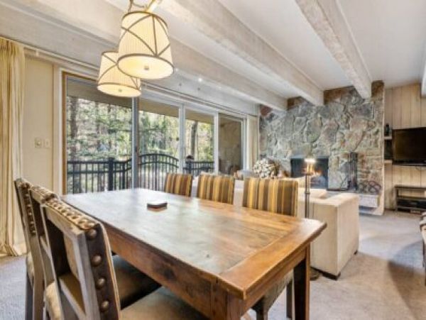 Luxury Vacation Home in Vail Mountain Views Sleeps 4 Guests