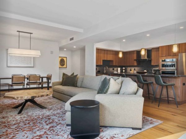 Two Bedroom Lionshead Vacation Condo Sleeps 4 Walk to Lifts