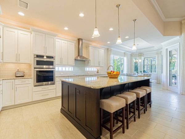 Naples Luxury Vacation Home With Private Pool Sleeps Six