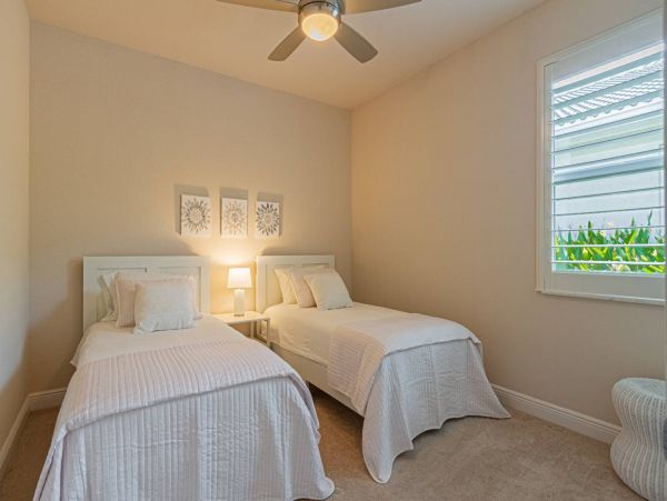 Naples Luxury Vacation Home With Private Pool Sleeps Six