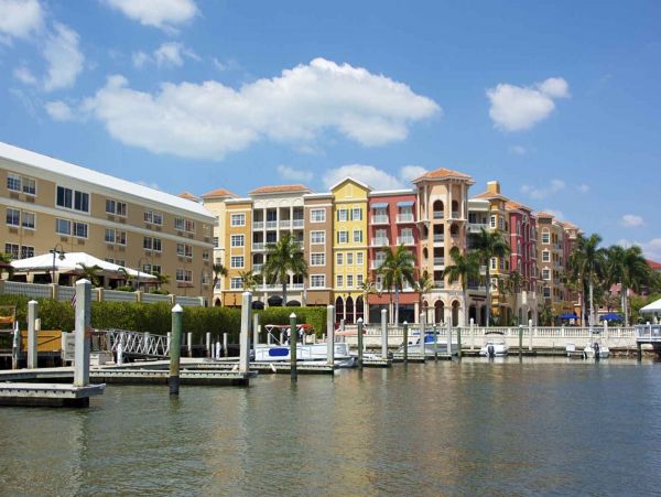 Naples Luxury Vacation Home With Private Pool Sleeps Six