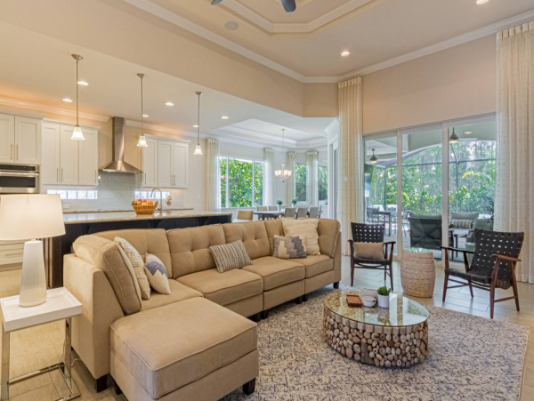 Naples Luxury Vacation Home With Private Pool Sleeps Six