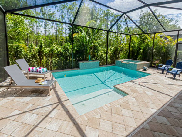 Naples Luxury Vacation Home With Private Pool Sleeps Six
