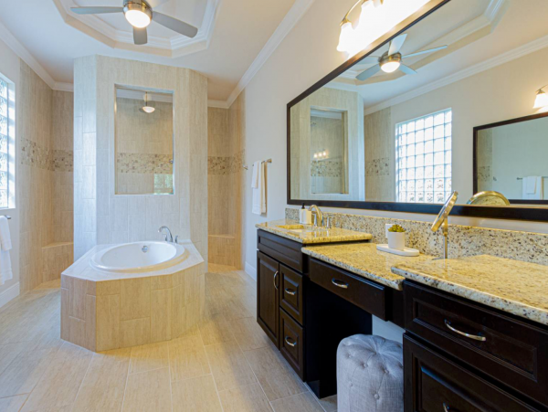 Naples Luxury Vacation Home With Private Pool Sleeps Six