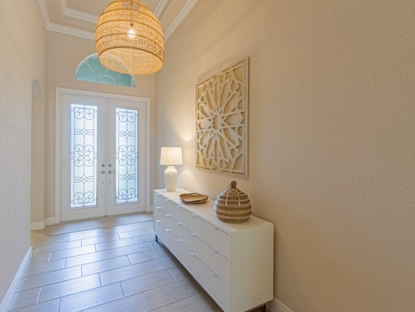 Naples Luxury Vacation Home With Private Pool Sleeps Six