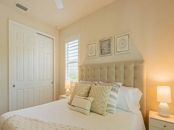 Naples Luxury Vacation Home With Private Pool Sleeps Six