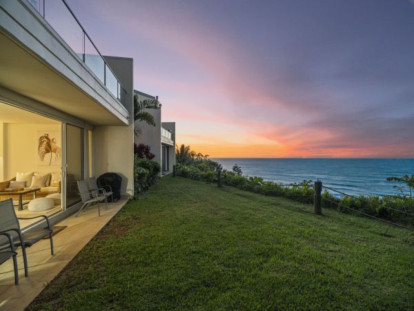 Kauai Luxury Vacation Rental - Princeville Oceanfront Condo