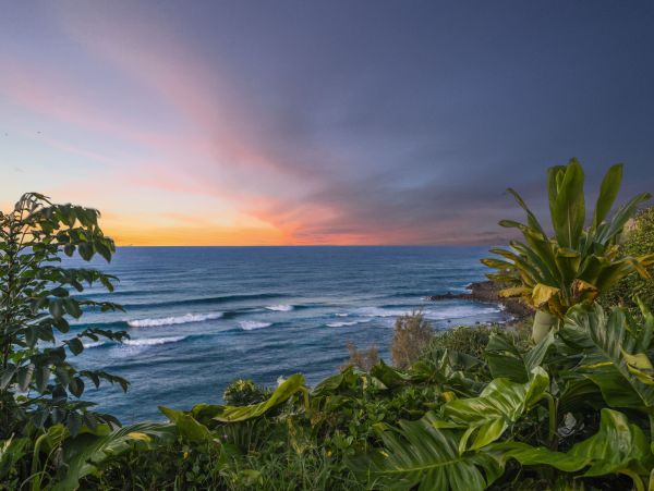 Kauai Luxury Vacation Rental - Princeville Oceanfront Condo