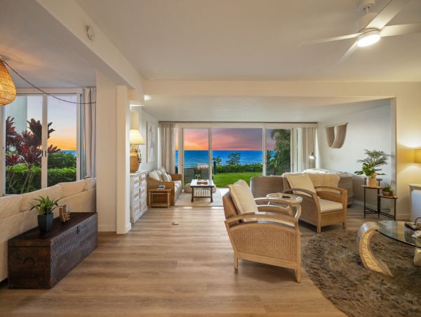 Kauai Luxury Vacation Rental - Princeville Oceanfront Condo