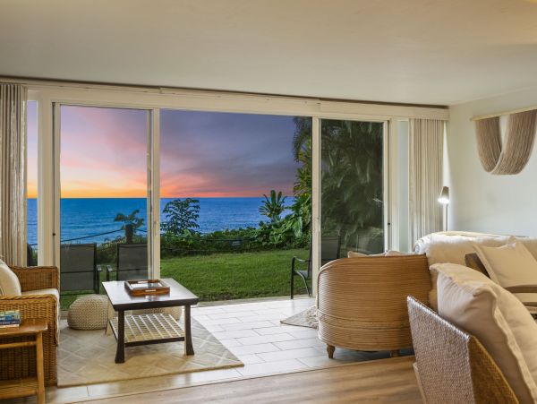 Kauai Luxury Vacation Rental - Princeville Oceanfront Condo