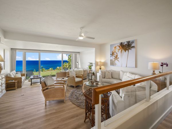 Kauai Luxury Vacation Rental - Princeville Oceanfront Condo