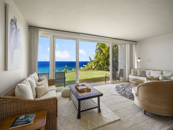 Kauai Luxury Vacation Rental - Princeville Oceanfront Condo