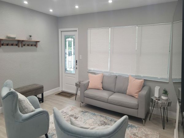 Pompano Beach Four Bedroom Vacation Home Sleeps Ten Guests