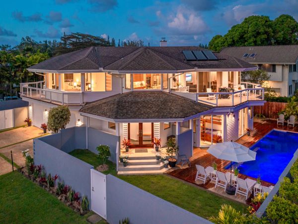 Beautiful Vacation Pool Home In HANALEI BAY  Sleeps 10 Guests