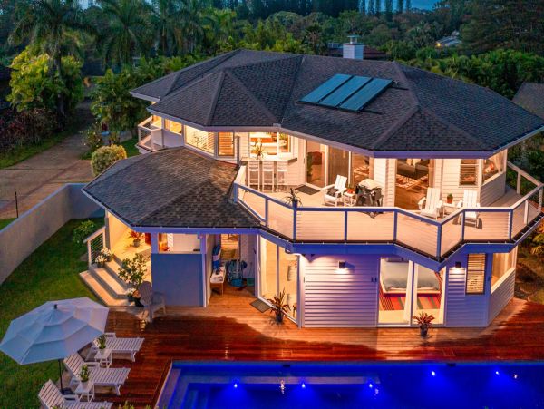 Beautiful Vacation Pool Home In HANALEI BAY  Sleeps 10 Guests