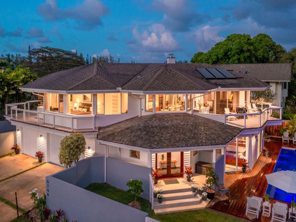 Beautiful Vacation Pool Home In HANALEI BAY  Sleeps 10 Guests