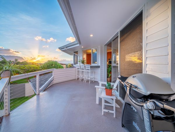 Beautiful Vacation Pool Home In HANALEI BAY  Sleeps 10 Guests