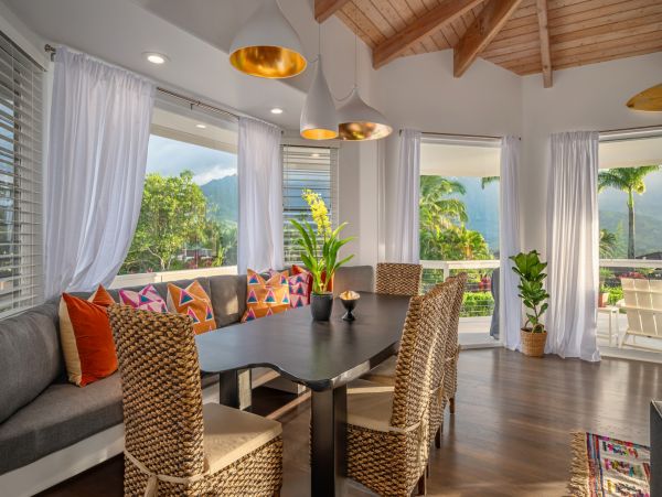 Beautiful Vacation Pool Home In HANALEI BAY  Sleeps 10 Guests
