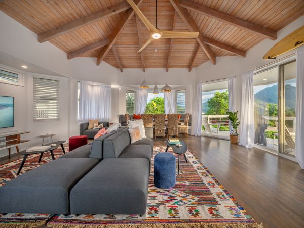 Beautiful Vacation Pool Home In HANALEI BAY  Sleeps 10 Guests