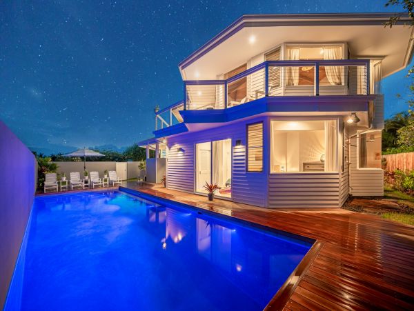 Beautiful Vacation Pool Home In HANALEI BAY  Sleeps 10 Guests