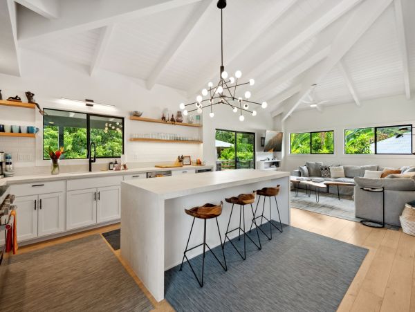 Hanalei Bay Luxury Vacation Home Rental 5-Bedroom