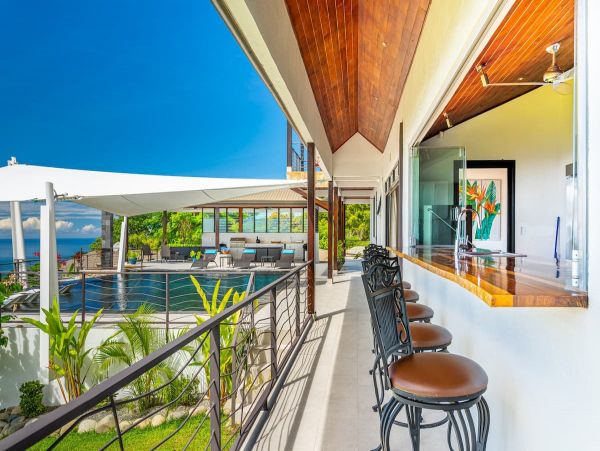 17 Bedrooms Luxury Home in Puntarenas Sleeps 23 Guests