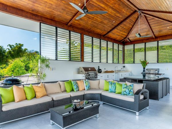 17 Bedrooms Luxury Home in Puntarenas Sleeps 23 Guests