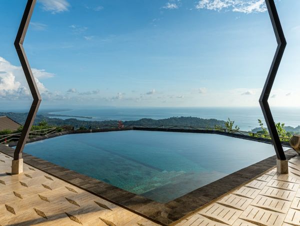 17 Bedrooms Luxury Home in Puntarenas Sleeps 23 Guests