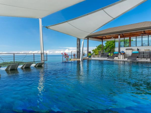 17 Bedrooms Luxury Home in Puntarenas Sleeps 23 Guests