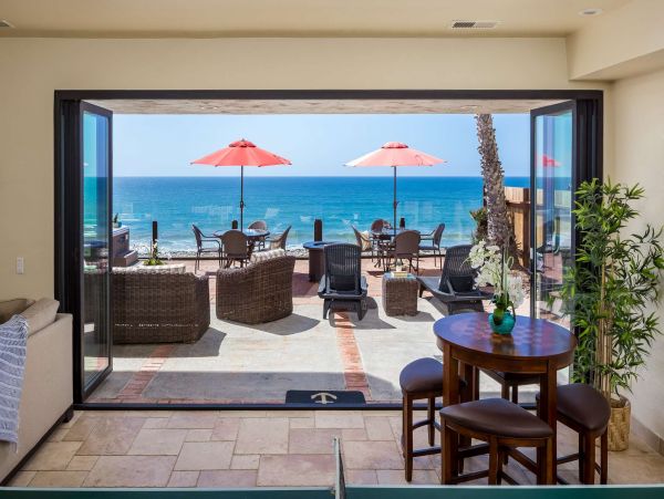 Beachfront Vacation Home in Encinitas 8 Bedrooms Sleeps 17