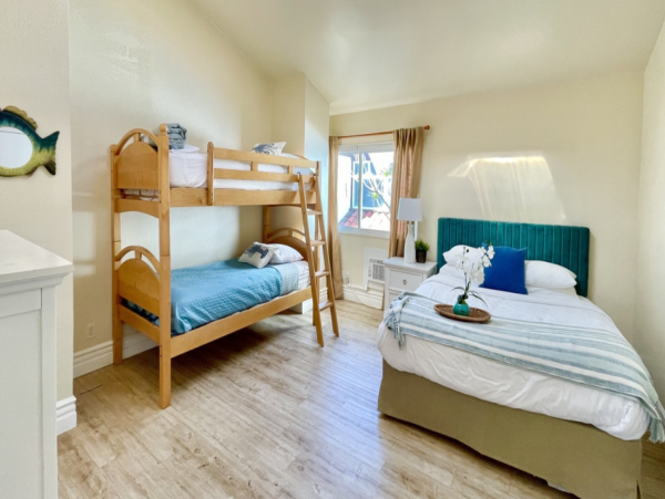 Beachfront Vacation Home in Encinitas 8 Bedrooms Sleeps 17
