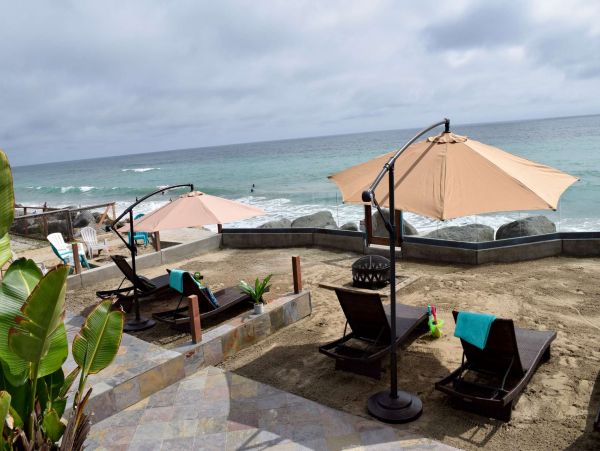On Beach Oceanside Vacation Home Seven Bedrooms Sleeps 18