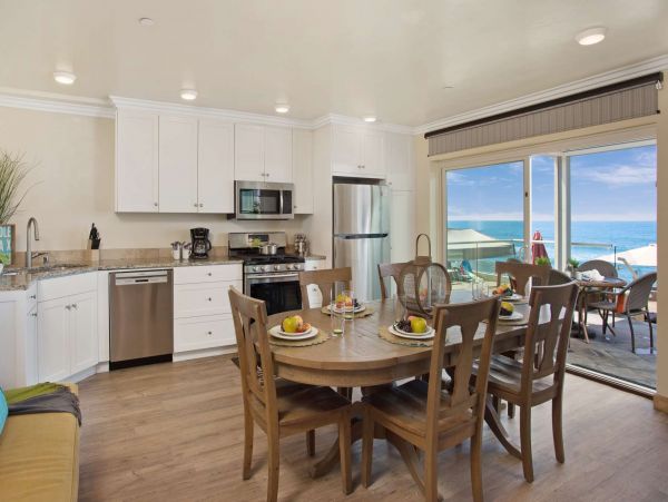 On Beach Oceanside Vacation Home Seven Bedrooms Sleeps 18