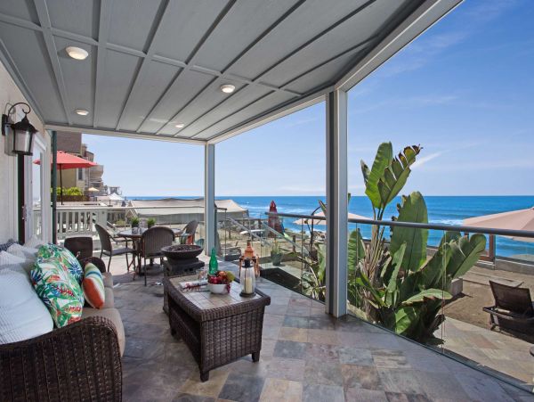 On Beach Oceanside Vacation Home Seven Bedrooms Sleeps 18