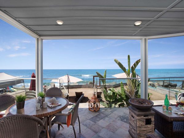 On Beach Oceanside Vacation Home Seven Bedrooms Sleeps 18