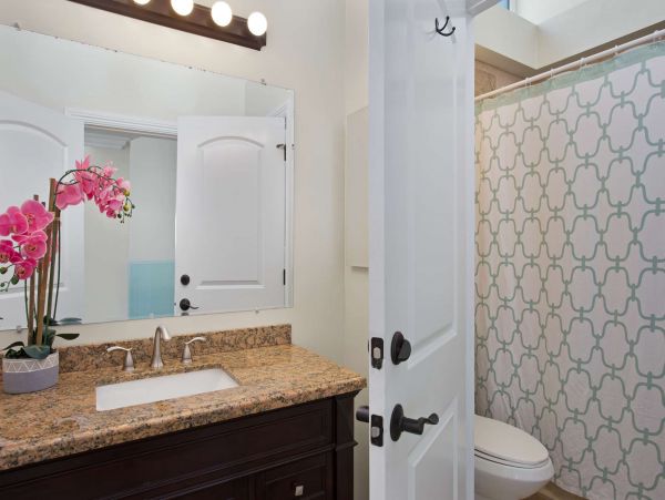 On Beach Oceanside Vacation Home Seven Bedrooms Sleeps 18
