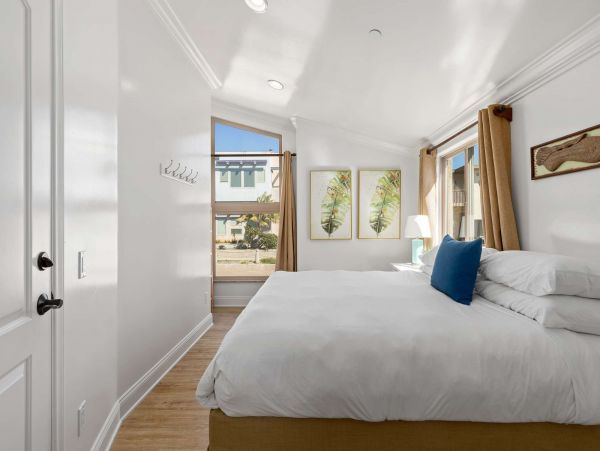 Beachfront 10 Bedroom Oceanside Luxury Rental