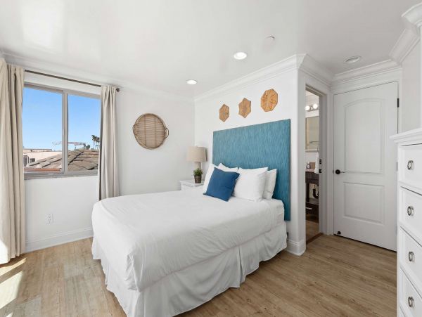 Beachfront 10 Bedroom Oceanside Luxury Rental