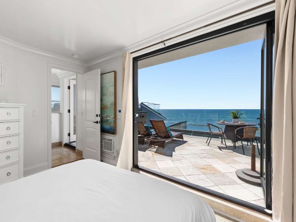 Beachfront 10 Bedroom Oceanside Luxury Rental