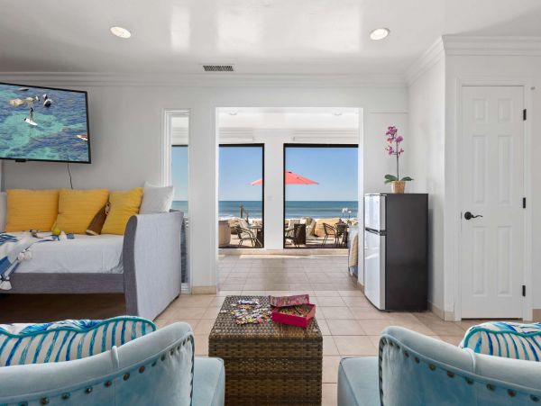 Beachfront 10 Bedroom Oceanside Luxury Rental