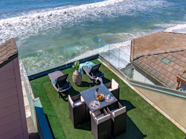 Beachfront 10 Bedroom Oceanside Luxury Rental