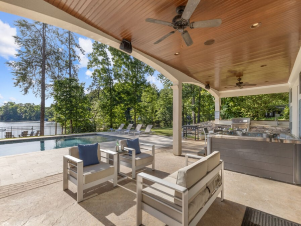 Lake Norman Retreat: Sleeps 18, Pool, Hot Tub, Lake Views