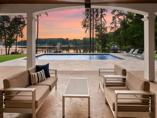 Lake Norman Retreat: Sleeps 18, Pool, Hot Tub, Lake Views