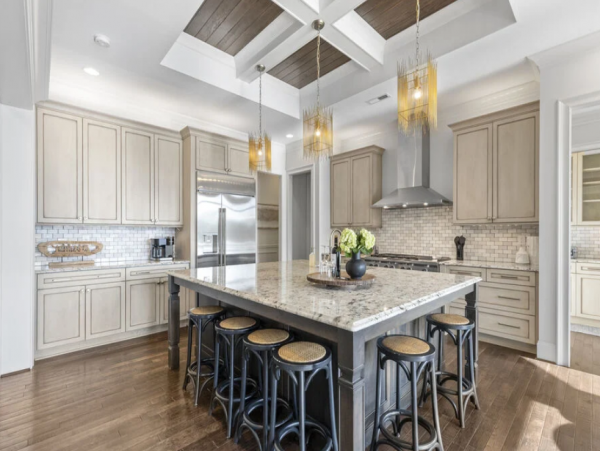 Lake Norman Retreat: Sleeps 18, Pool, Hot Tub, Lake Views
