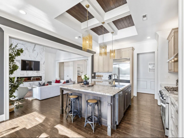 Lake Norman Retreat: Sleeps 18, Pool, Hot Tub, Lake Views