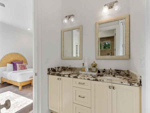 Lake Norman Retreat: Sleeps 18, Pool, Hot Tub, Lake Views