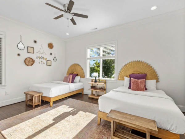Lake Norman Retreat: Sleeps 18, Pool, Hot Tub, Lake Views