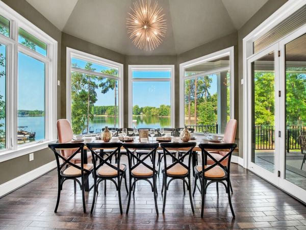 Lake Norman Retreat: Sleeps 18, Pool, Hot Tub, Lake Views