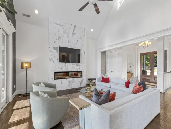 Lake Norman Retreat: Sleeps 18, Pool, Hot Tub, Lake Views