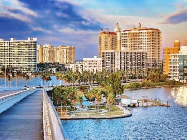 Short Walk to Beach Siesta Key Vacation Condo Two Bedrooms